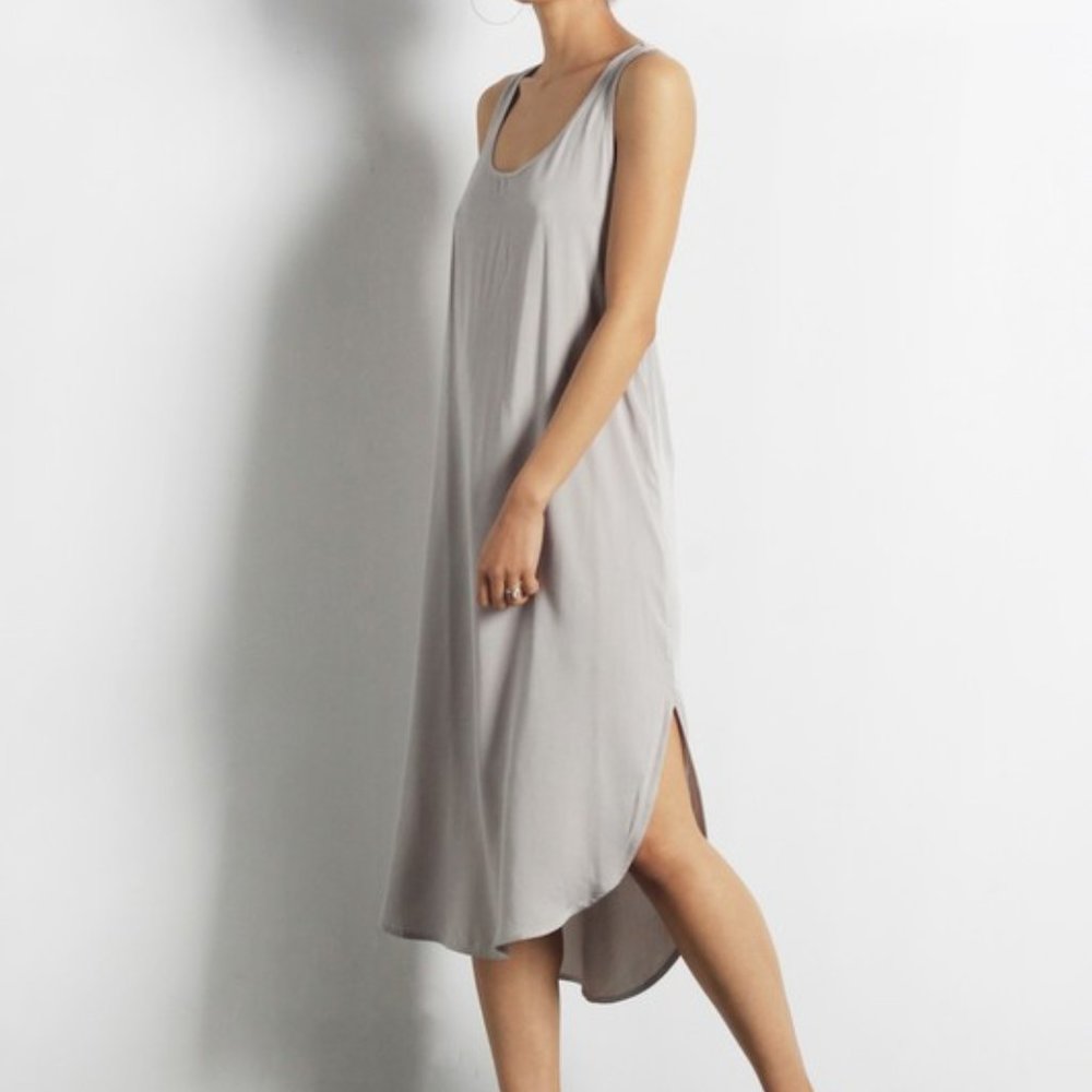 Twist Back Dress - Picture 2 of 3